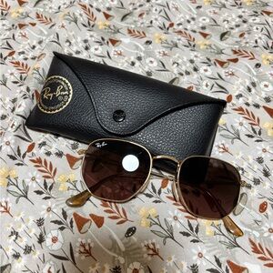 Ray-Ban Gold Frame Brown Lens Sunglasses with Black Case